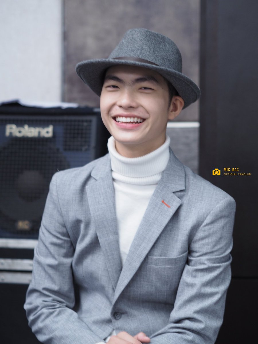micmacfanclub's tweet photo. ภาพเก็บตก งาน P' Peak ‘s Fan Meeting 🎉
#twinmicmac #twin_micmac
#micsethanun #มิค #แมค #macsupanut
#micmac #mic #mic_foolstep
#micmacfanclub
#p19phenomena https://t.co/7alg619sOH