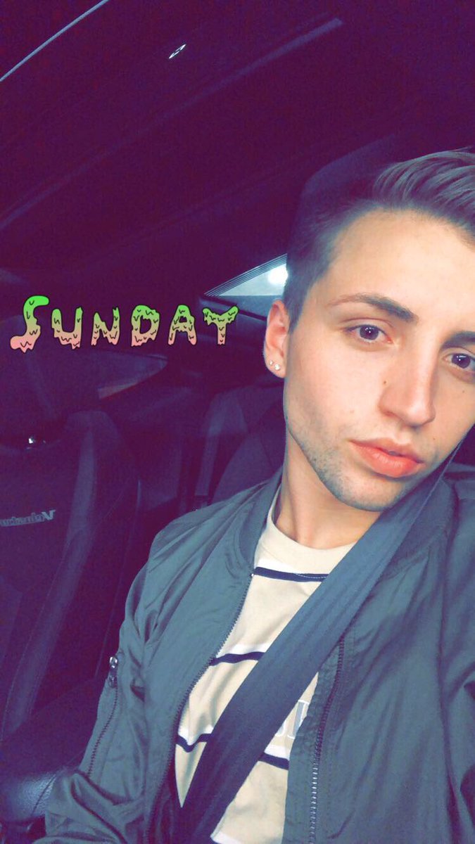 So I just wanna say I’m thankful for who I am, and proud to be me 🤘🏻Life Is Good 🍁 #LGBTQ #lgbtproud