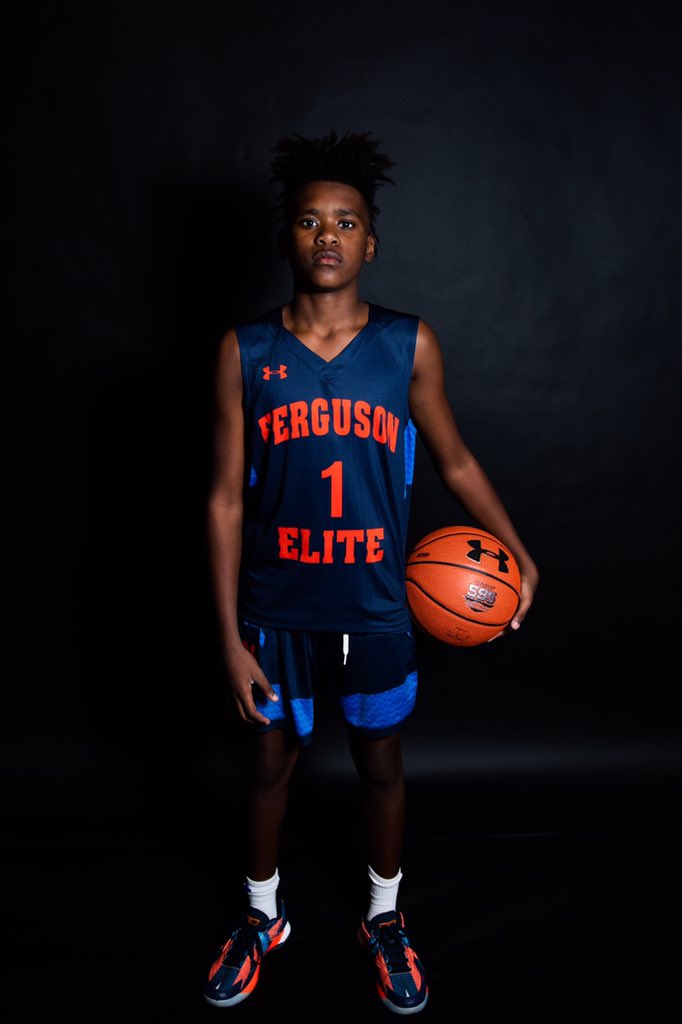 @FergusonEliteOK welcomes back 5’8 PG Tanner Williams from Santa Fe HS in Edmond, OK. Tanner is a very quick and athletic pg who has a smooth three point jumper and is a great decision maker. @PrepHoopsOK @hoop_addicts @UAassociation @OKHoopsReport