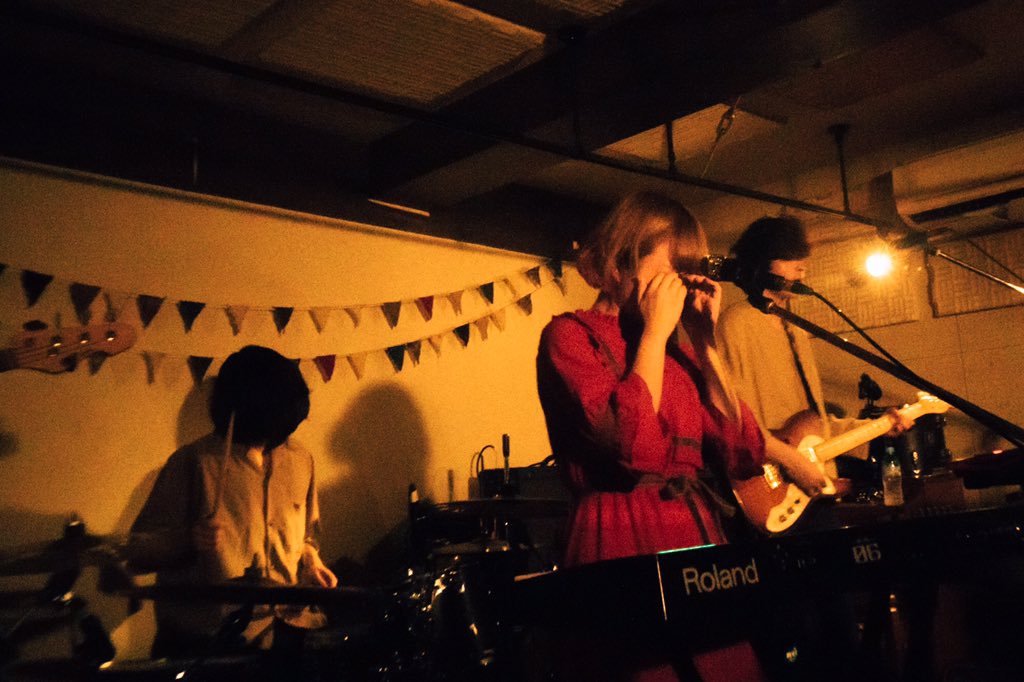 ___purieee's tweet image. 11.3 austines last live
@下北沢mona records

Photo by まくらあさみ(@pullgm )

#KNOCKOUTFES 
#austines 
#AUSTINES