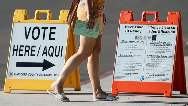 thehill's tweet photo. NEW: Legal fights over voting rights tighten already-close races https://t.co/fsXCPJxbSi https://t.co/dsCL8Pvyug