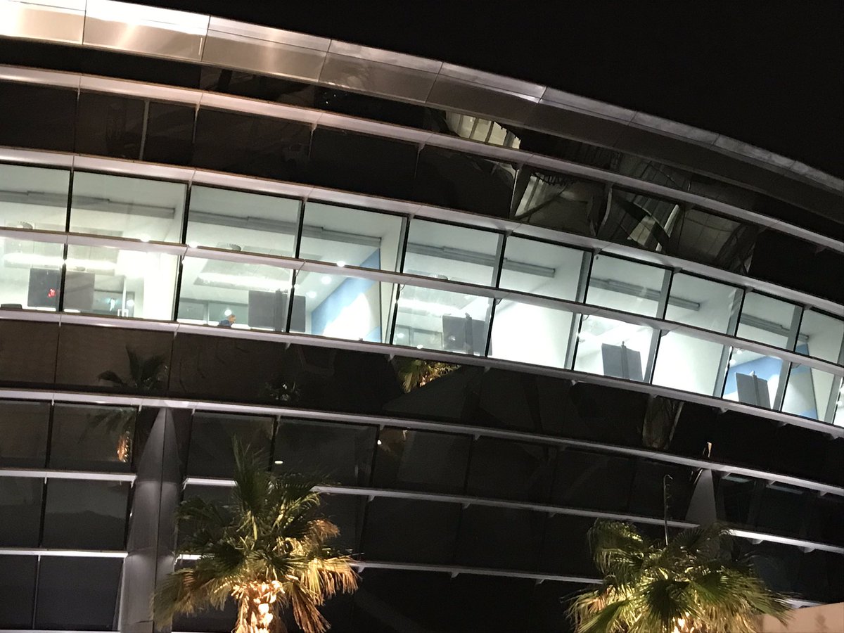 Amr_Nasher's tweet photo. This is how @CiscoSaudia in #Riyadh looks at night from outside.. you can see the beautiful #Cisco #MX300 #Telepresence in most of the meeting rooms .. the 2nd front looks amazing .. thank you @CiscoCollab for these beautiful and nice product
#CiscoChampion https://t.co/4cEQ4fcoTN