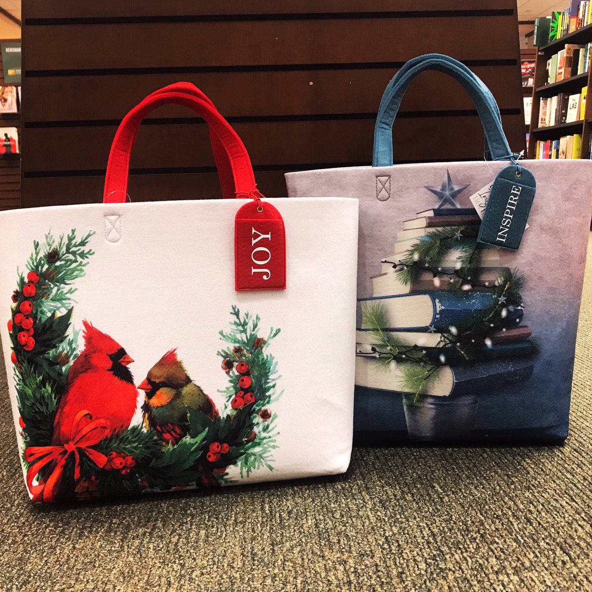 We’re overwhelmed at how lovely our holiday totes are this year. 😭 You can get one for $12.95 today with the purchase of *any* item! ❄️