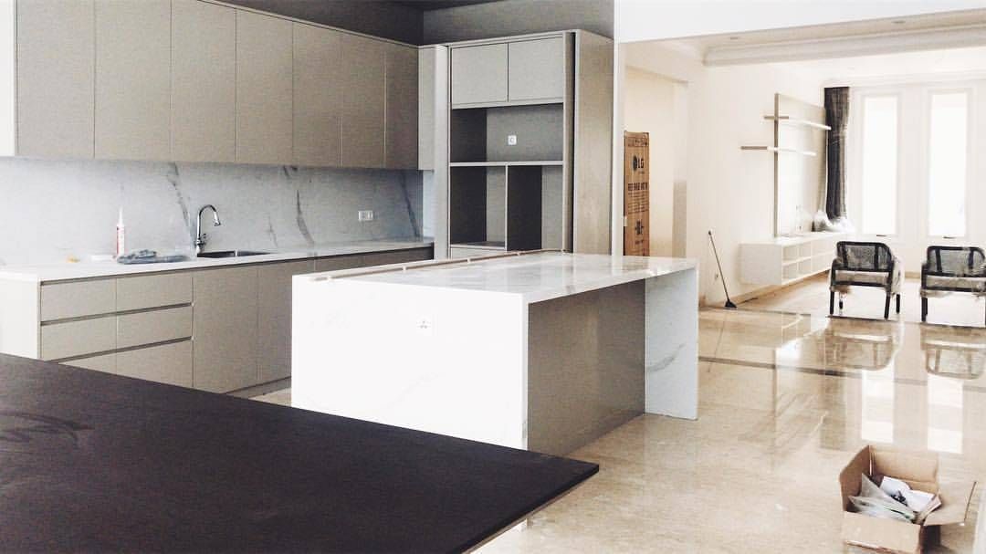 titaniumgranite's tweet image. Kitchen Counter Top at Alam Sutera designed &amp;amp; built by @space317 using Titanium Lamina Granite Statuario Grey.

Don't forget to follow us on:. 
📲FB/IG/Tw: @titaniumgranite

Visit us:.
🔎titaniumgranite.com

#titaniumgranite #Titaniumproject