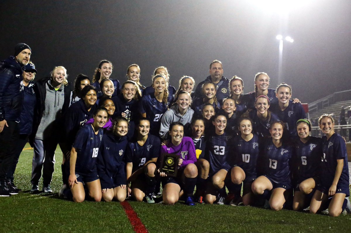 annagracekeller's tweet photo. The Lady Falcons are the 2018 4A East Regional Champions. Congratulations to @broadneckbruins soccer for a great season and a well-fought game. https://t.co/mH8lXImeCq