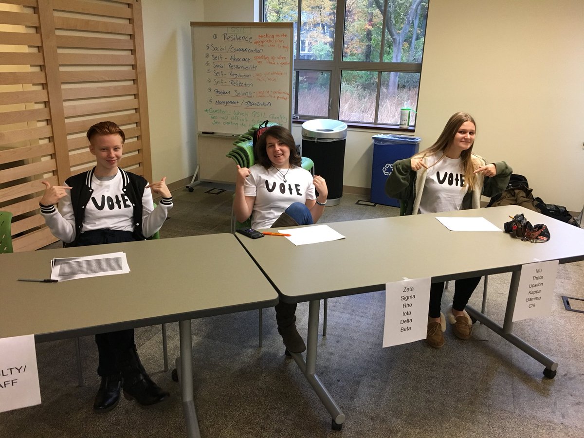 WinstonPrepCT's tweet photo. Team ‘Get Out and Vote’ during today’s Mock Election #wpsct #mockelection https://t.co/x71EkG7qcc
