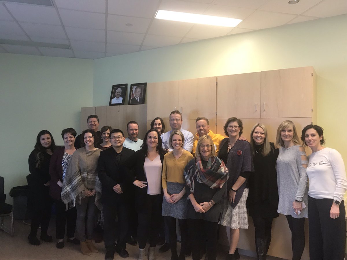 TerriLFradette's tweet image. A great group exploring how to move forward in #learningsprints ⁦@GSCSNews⁩ ⁦@SimonBreakspear⁩