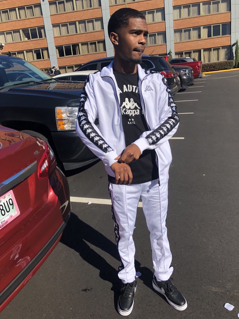 LilDink_'s tweet photo. Pop Yo Shit Kid 🛩🔥2️⃣2️⃣ https://t.co/zuNsKWaKAl