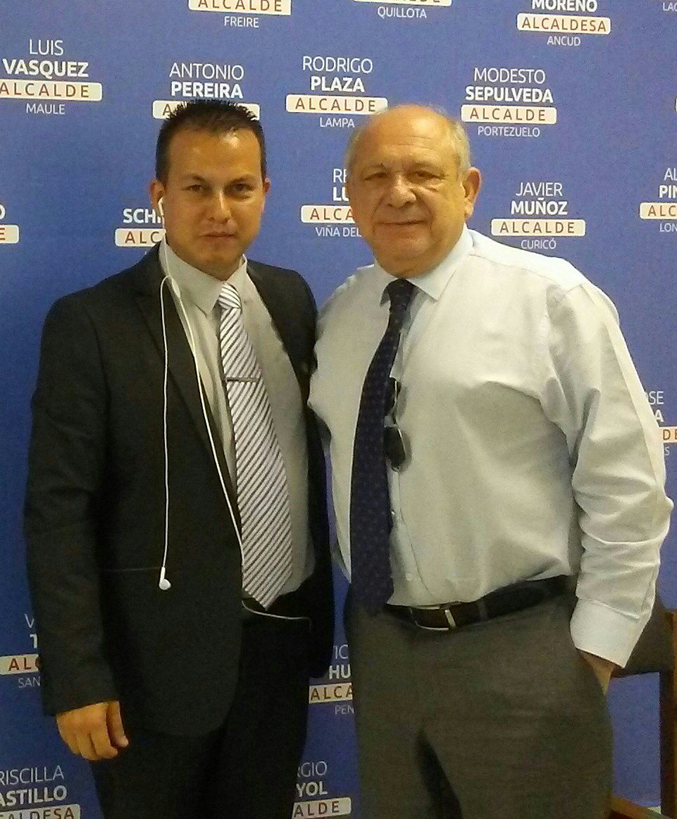 JorgePerdomoCOP's tweet photo. Excelente reunión con Juan Carlos Latorre, Presidente de la Organización Demócrata Cristiana de America "ODCA"
Quien acotó en nombre de la Democracia cristiana
Su preocupación y respaldo a los Venezolanos por la crisis humanitaria y la Diaspora Venezolana
#5Nov
#ODCA
#fundiasve https://t.co/G8L4KCM3D3