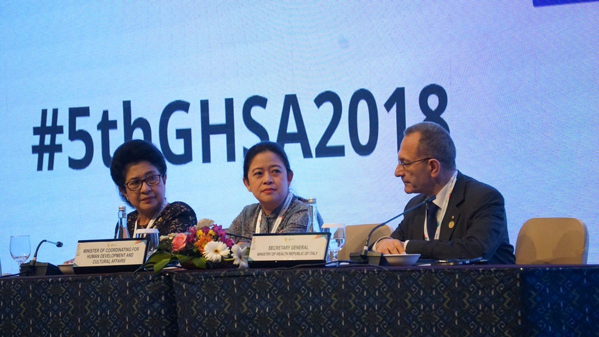 Menko PMK, Puan Maharani bersama Menkes RI, @NilaMoeloek, Sekjen Kemenkes Italy, Giusepe Ruocco menghadiri opening ceremony Ministerial Meeting 'The 5th Global Health Security Agenda'pada Selasa (6/11) di Bali. 
#5thGHSA2018 #GHSAIndonesia