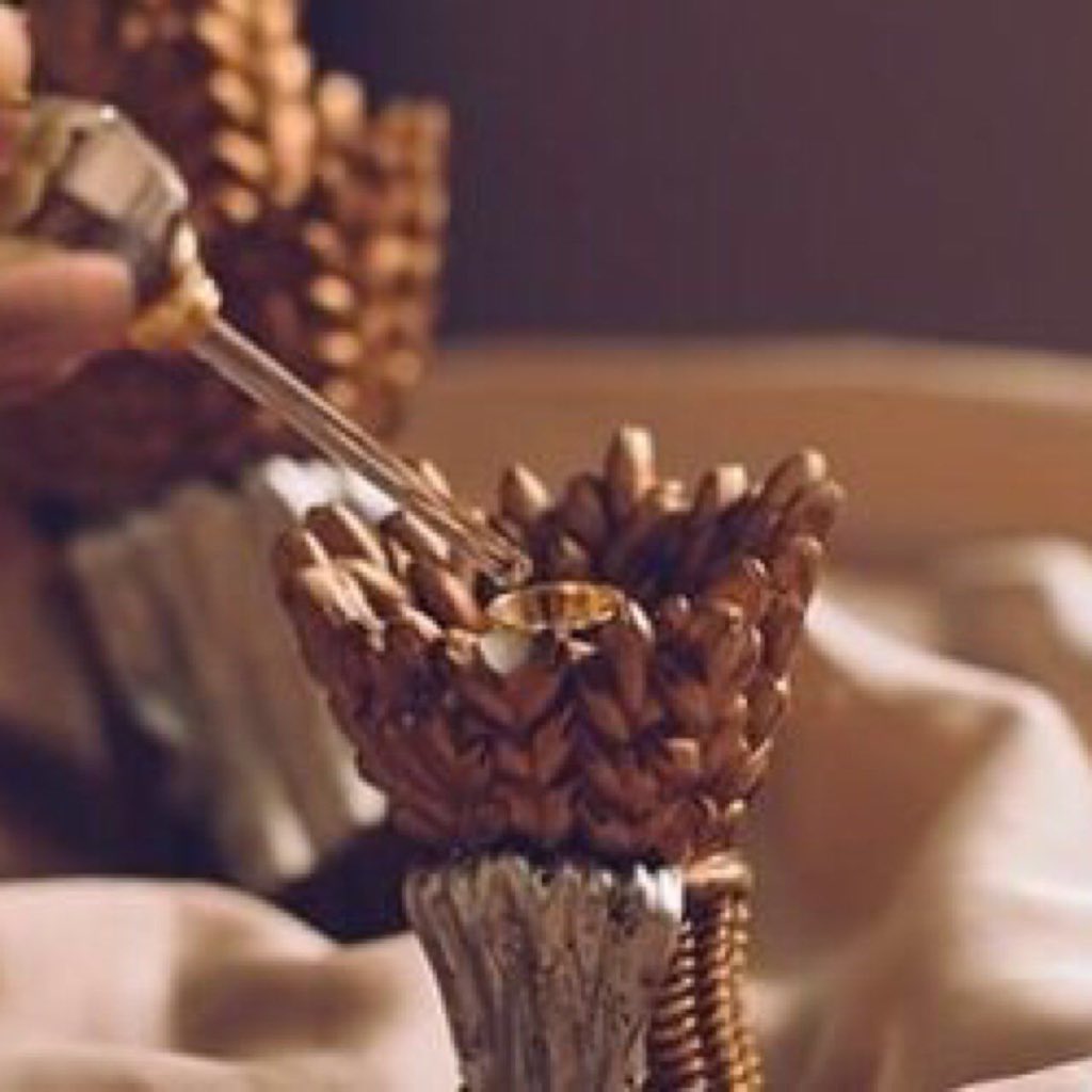 sxsx_c's tweet photo. ما هو على كيف المخاليق تختار
ما فيھ أحـد يعرف نهاية مصيرھ

حكم الـقدر واقع ولا تنفع أعذار
لك�� ترى .. بعض المقادير خيرھ https://t.co/g9yTLI6mkl