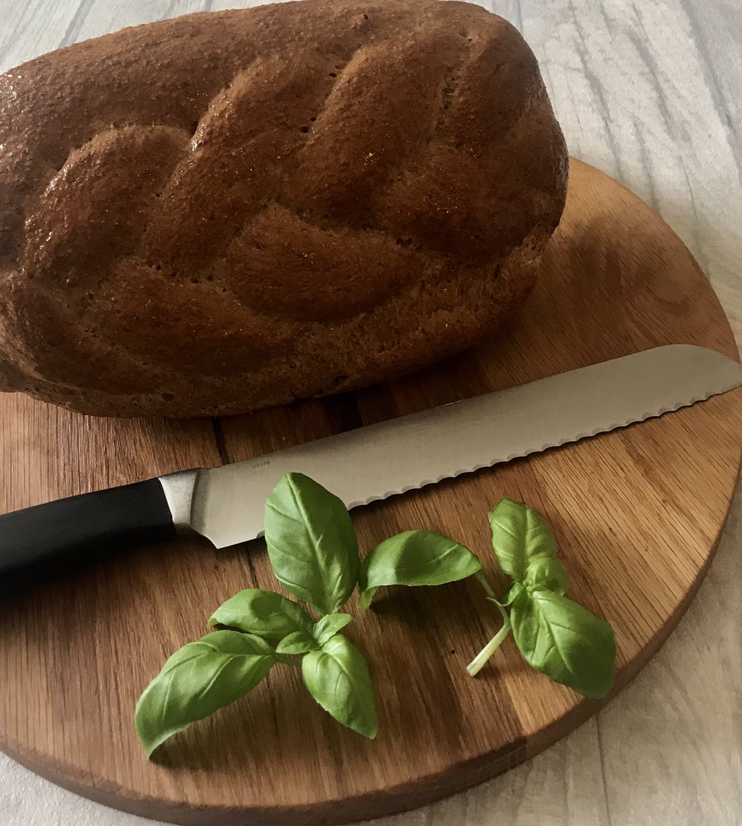 marybethxx6's tweet image. Homemade wholemeal toast for breakfast 😋😋#breadbaker