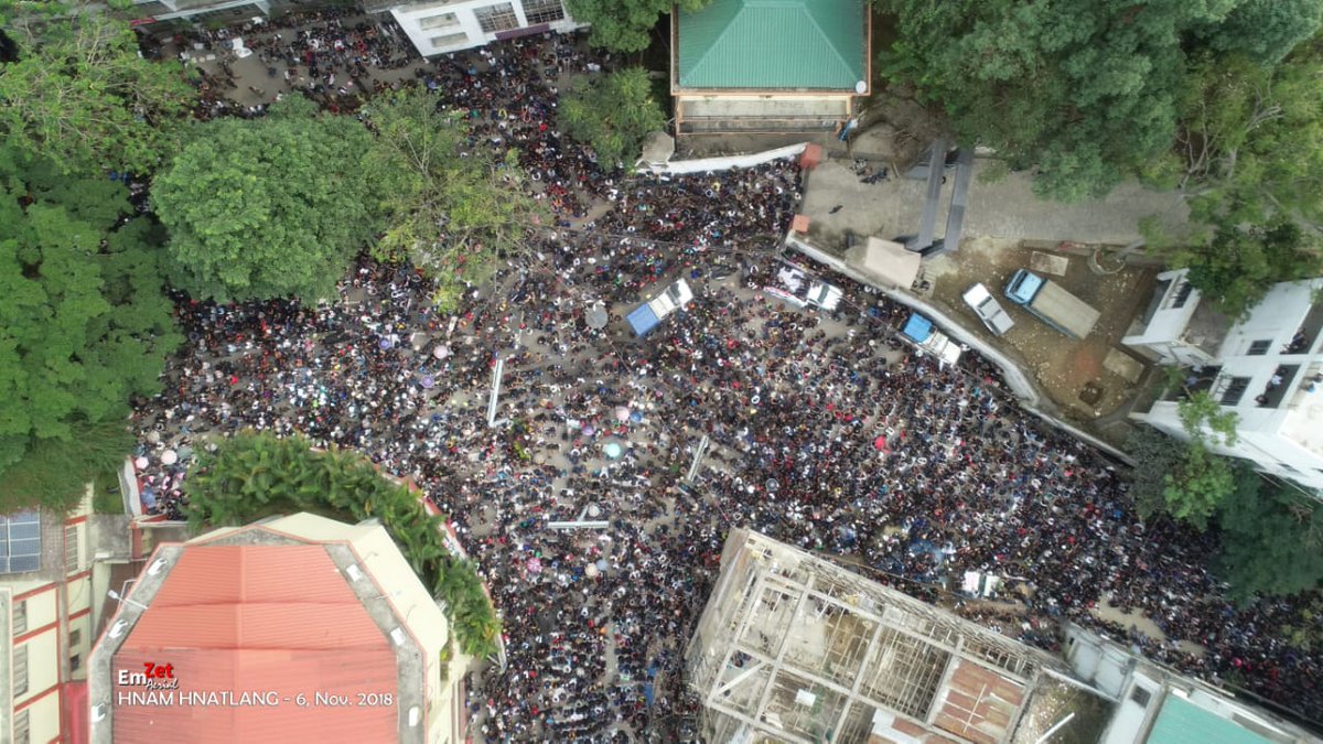 jjunbug32's tweet photo. What a beautiful turnout! Trust the people of Mizoram to come out by the thousands to protest against injustice without causing chaos #supportChuaungo #Shashankout #proudmizo 💙💙 https://t.co/FBUc46LTMS