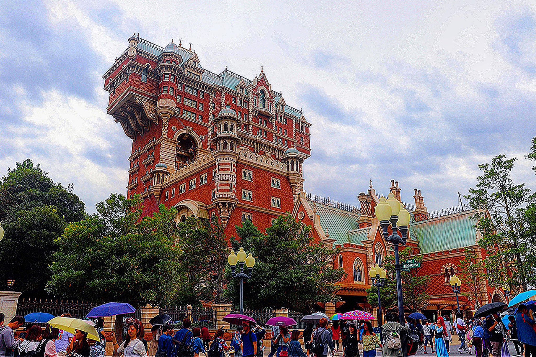 小豆澤英輝 東京ディズニーシーの タワー オブ テラー というアトラクション バックグランドストーリーの作りこみが素晴らしくて好きなアトラクションです タワー オブ テラーの舞台である ホテルハイタワーの非公式ジョークサイトがリアルで