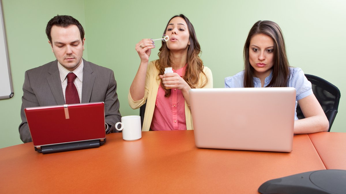 thereallearning's tweet image. You could throw something at your poor performer – or download this ebook (and then throw it at them if you hate it) 😂🤷‍♂️
bit.ly/2D7imKR

#managingpoorperformance #communicationskills #performancemanagement  #management #humanresources #thereallearningexperience