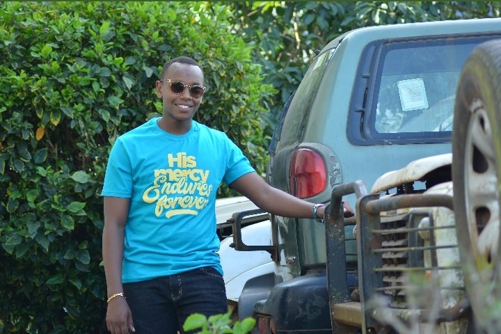 avarcapparel's tweet photo. 1 Chronicles 16:34
O give thanks unto the LORD; for he is good; for his mercy endureth for ever.
#TuesdayBlessings #avarcapparel #avarcdesigns #fashion #christians https://t.co/pGrqOHxJCw