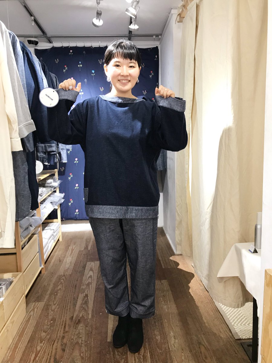 Tobichi Nowhaw ほぼ日ハラマキのパジャマを着てみました ワンピースタイプの Shhh Sleeper と表裏前後が自由な Any です さわり心地がよくってあたたかい ふたりとも身長160cmですが 0サイズ Xs S でゆったりでした どちらもウェブでは完売ですが