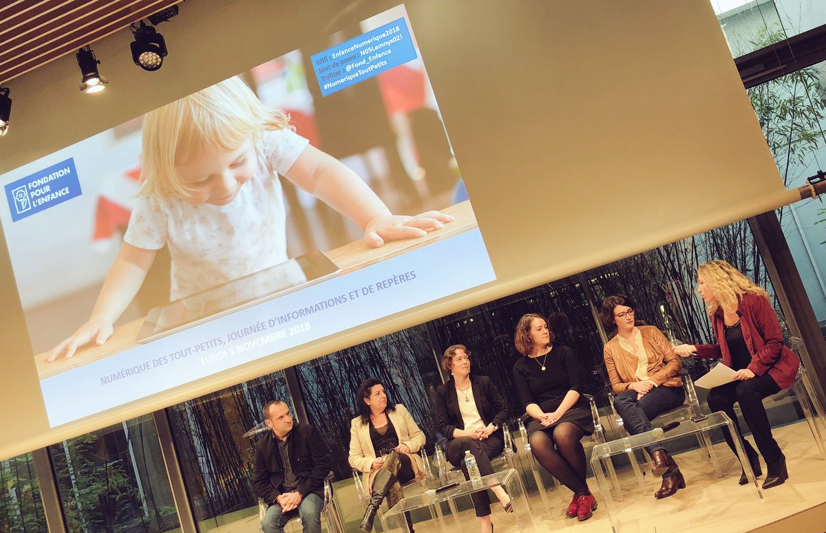 AnneRovera's tweet image. Regards croisés: Cécile Psychologue et Lucie Puéricultrice @Creches_LPCR ont 
témoigné de nos initiatives lors de la table ronde organisée hier par la @Fond_Enfance autour de l' accompagnement #NumeriqueToutPetits #grandir 
Bravo !