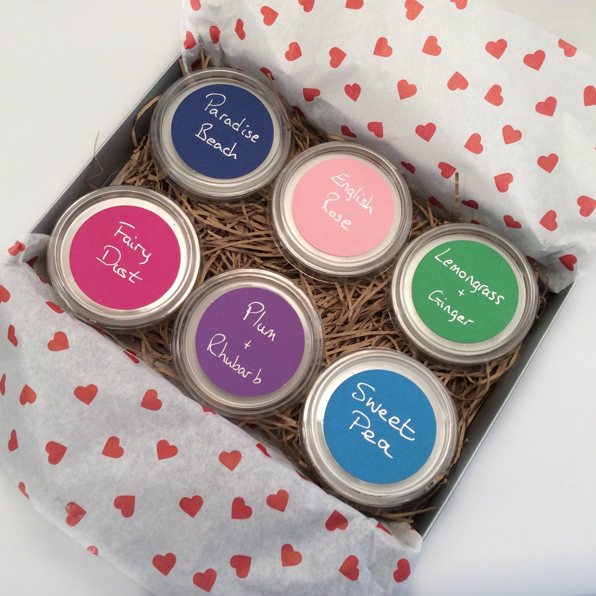 nancyandnell1's tweet image. Wax pod gift boxes......just choose your fragrances and tissue paper for the perfect gift.

#earlybiz #87RT #Atsocialmedia

nancyandnell.co.uk