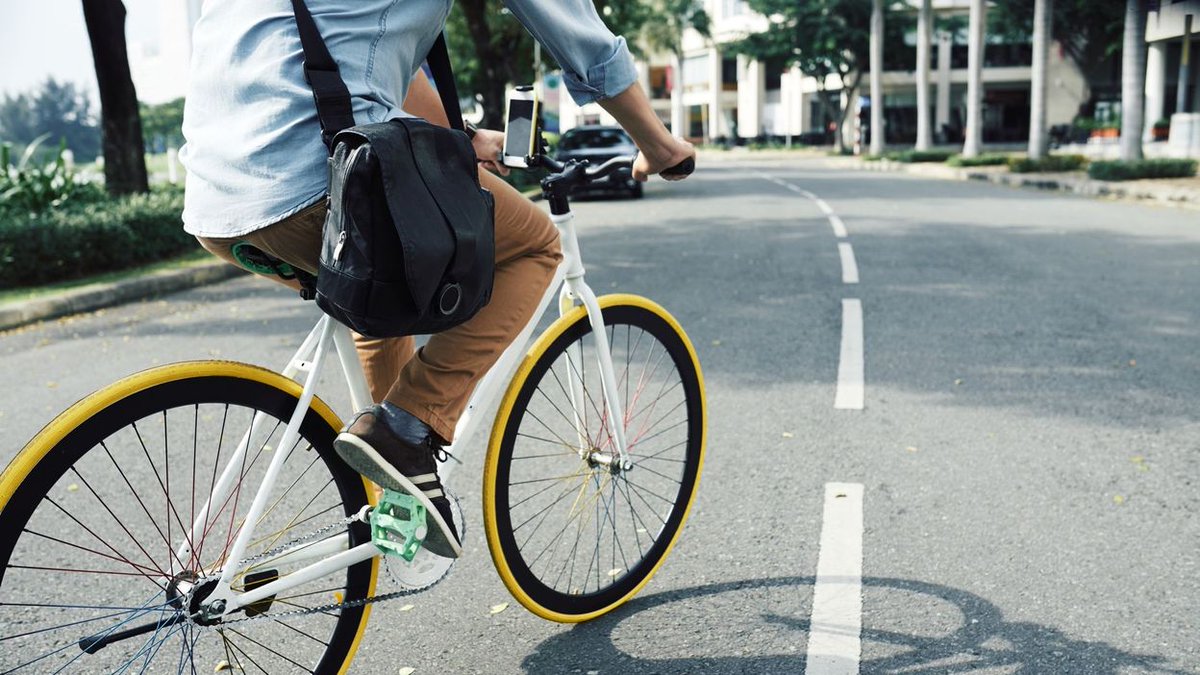 onTracksCo's tweet photo. L'écologie, l'économie, le gain de temps, la santé... Une chose est sûre, les bonnes raisons d'adopter le vélo au quotidien ne manquent pas ! En plus, bientôt vous aurez la possibilité de vous faire guider par nos #GuideWatches ⌚️
#velo #biking #city
👉 https://t.co/nGEe7BRno6 https://t.co/PkcfHUGXQ3