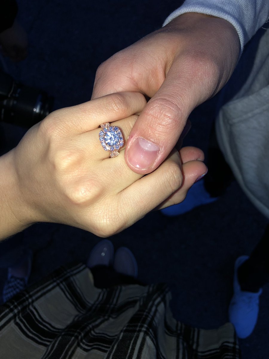 Emilie_veale2's tweet photo. the dreamiest birthday weekend ever✨...can’t wait to marry this boy!!!💖💍 https://t.co/p3jM6kUND2