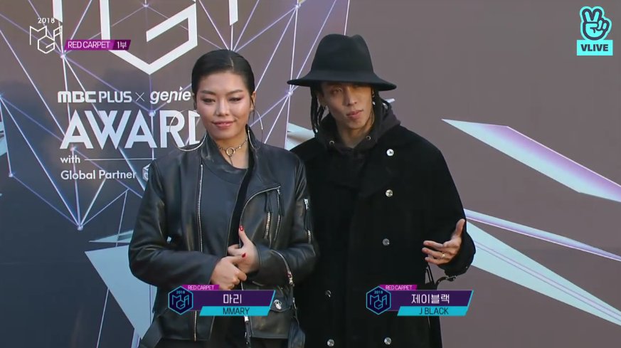 bloglaBANANA's tweet photo. [#2018MGA🏆] Ya han llegado los primeros invitados a los #GenieMusicAwards. Por la alfombra roja ya ha pasado #G_I_DLE #여자아이들, #ShinAYoung, #Banzz y #MMARI junto #JBLACK.

Sigue la alfombra: https://t.co/ZTLwPpYz0N

Conoce todos los nominados: https://t.co/L0vzRFAJPd https://t.co/0OvubSbl4D