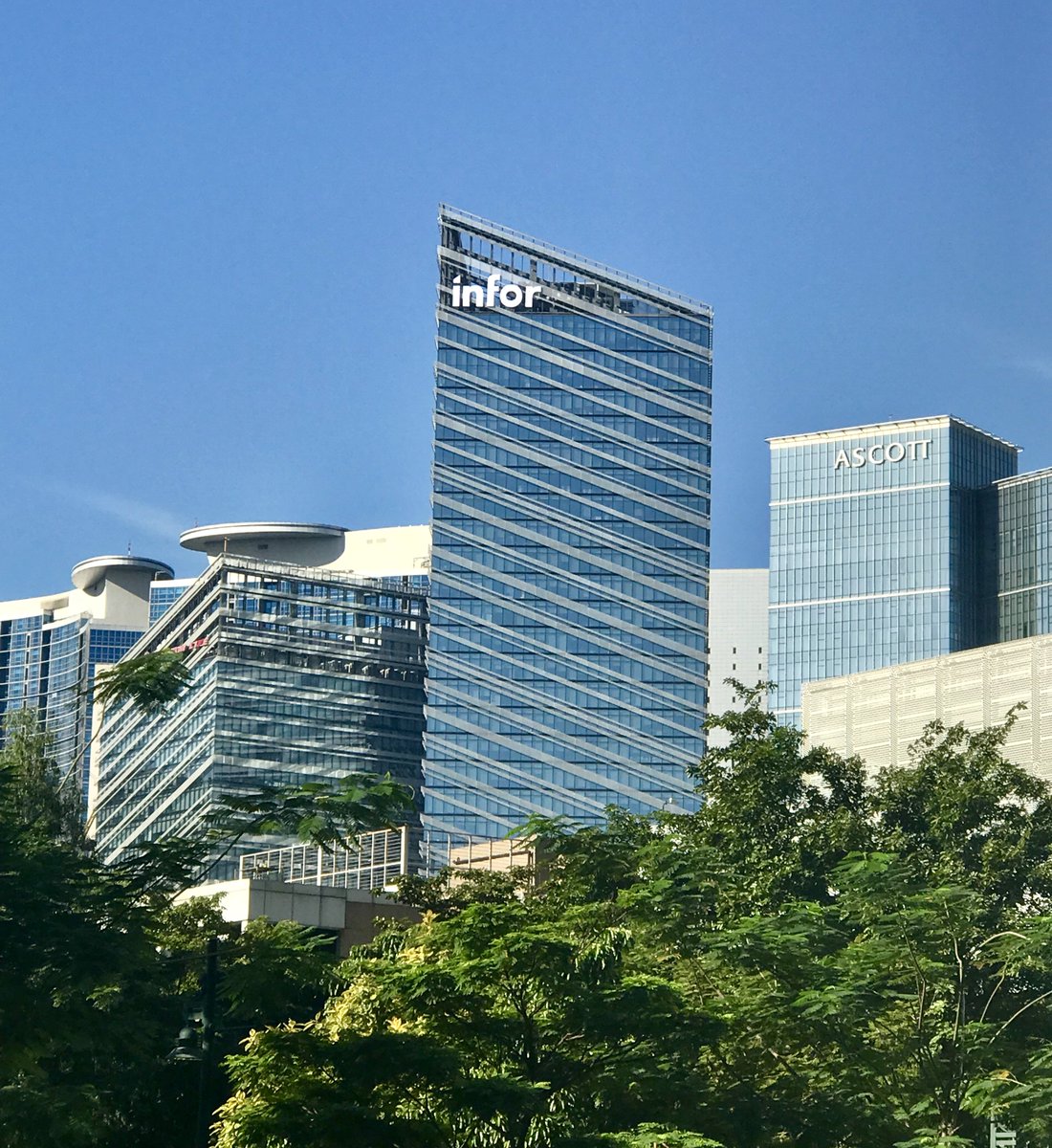 Charles Phillips tweet media