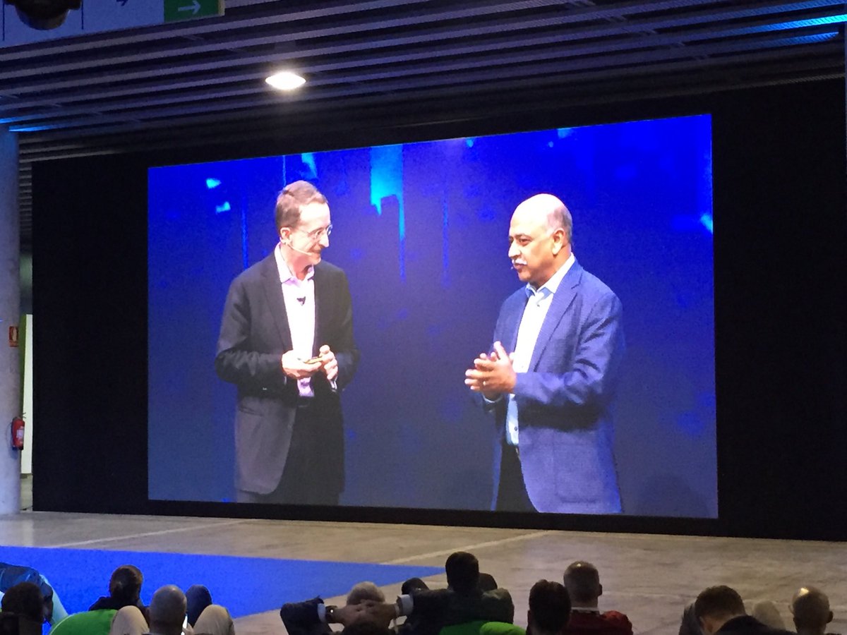 NetAppEMEA's tweet image. “Red Hat acquisition is about hybrid cloud” - everything is! #IBMCloud &amp;amp; #VMware GS. #NetAppVMworld