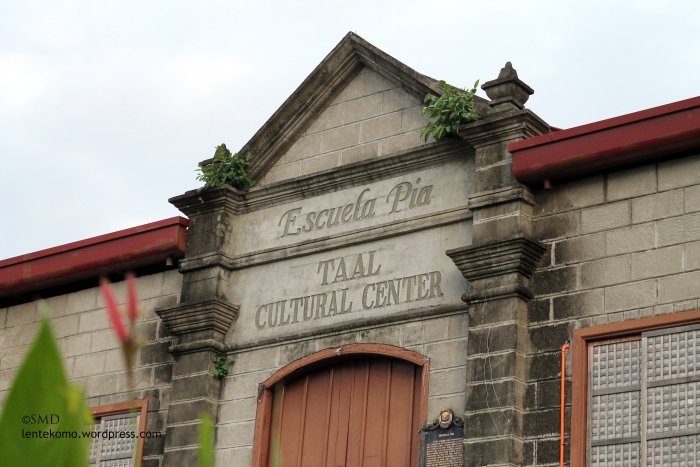 SantinaBenilda's tweet photo. From this humble school in Taal, a premiere Catholic university was born. Ateneo De Manila University traces its beginnings from Escuela Pia, originally named as ESCOLA PIA: “escola” is a Portuguese word for school, while “pia” originated from the latin word which means pious. https://t.co/CElIbb2VKi