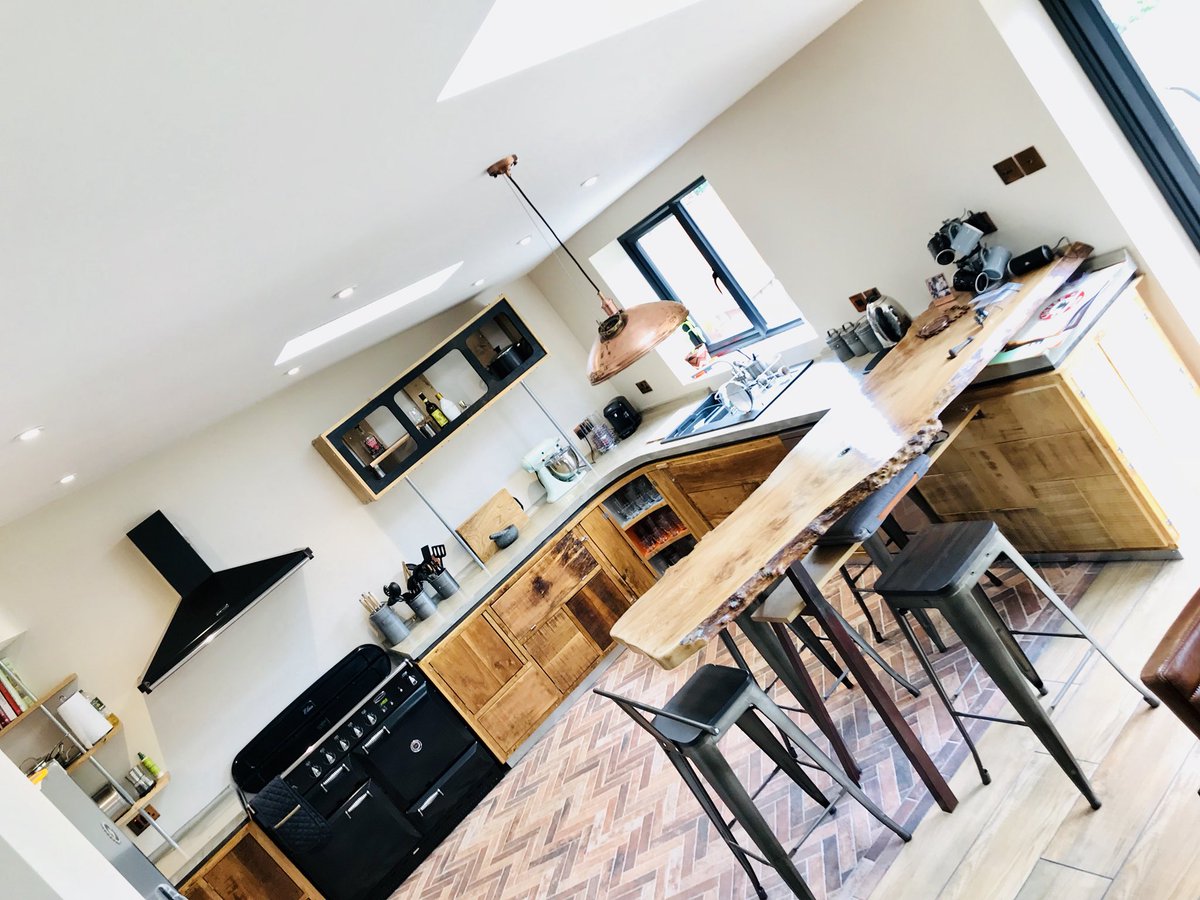 GethynTree's tweet image. Not been on here for a while! It’s been a busy time with all this #bespoke #kitchen #oak #concrete  facebook.com/profile.php?id…
