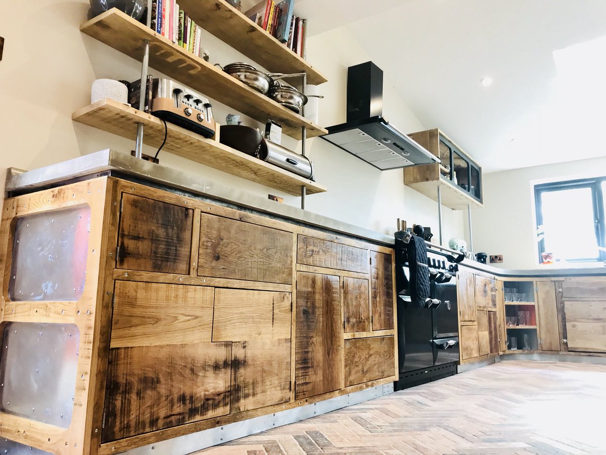 GethynTree's tweet image. Not been on here for a while! It’s been a busy time with all this #bespoke #kitchen #oak #concrete  facebook.com/profile.php?id…