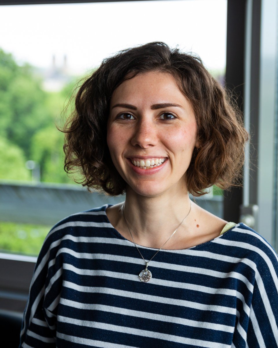 maastricht_fpn's tweet photo. Research at FPN. @KaterinaDKand: The Neurobiology of Rhythm. Katerina Kandylaki, researcher (and dance teacher), is studying how the brain uses rhythm to process language. Read the article here: https://t.co/GjW7WmBRVF #neuroscience #psychology #maastrichtuniversity #exploreFPN https://t.co/ERv6IK9SVs