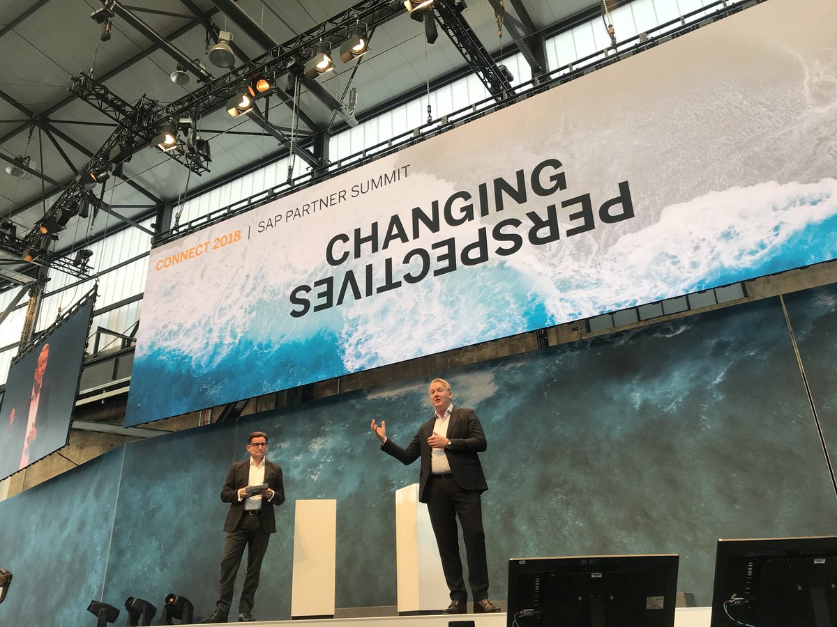 HartmutThomsen's tweet photo. Thanks for having me at #SAPConnect2018! Great event with world‘s best partners from Germany, Switzerland and Austria! #Changing_Perspectives https://t.co/2ZiGZY7sEN