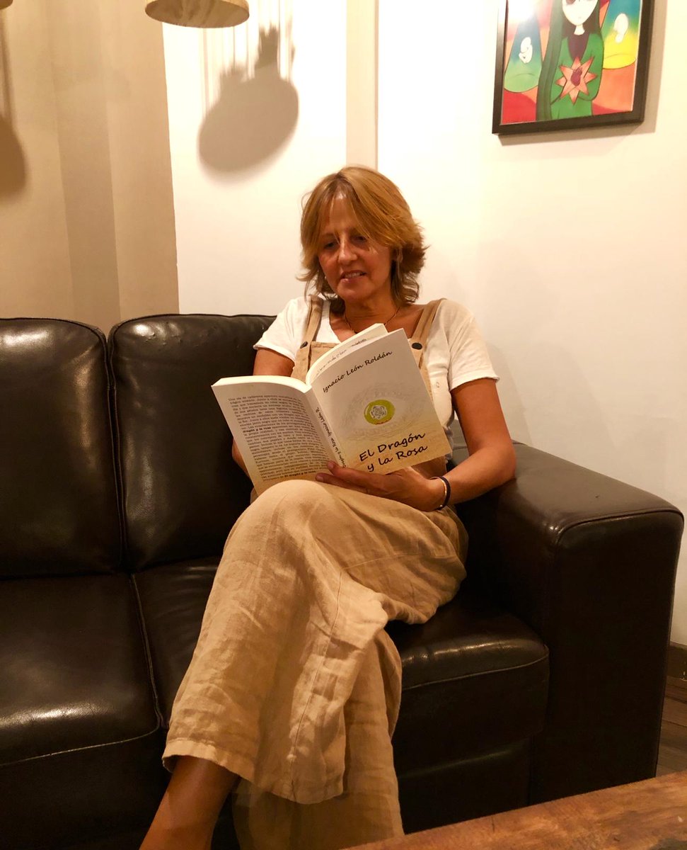 El Dragón anda por la sierra de Madrid,  en el Gastrobar Huida en ColladoVillalba. allí te atenderán y tendrán el gusto de dejarte la novela para que la leas u ojees mientras te tomas el aperitivo.
<a href="/GastrobarHuida/">La Huida Gastrobar</a> ViasLiterarias de <a href="/BarriosdeLetras/">BarriosdLetras</a> #ElEscorial <a href="/Torrelodones/">TurismoTorrelodones</a>