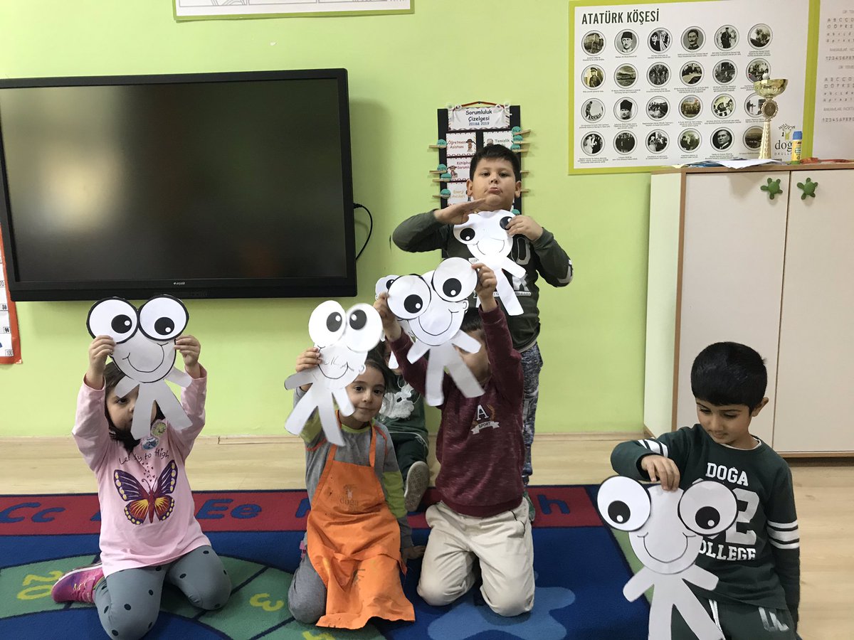 MagdaYetis's tweet photo. Kindergarten students with their happy monsters which helped them to learn body parts @dogasureyya @Sedaahan8 @KevsGunesMetin @ilhnTunali @AydinDogaKoleji https://t.co/Y2HFch3PsT