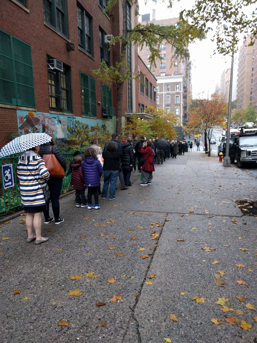 ruby_gottlieb's tweet image. Voting... The way it should be.