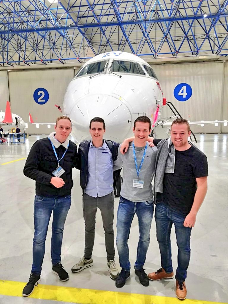 EDEMempresarios's tweet photo. ✈ ¡Gracias @AirNostrumLAM! Hoy nuestros alumnos de 2°de #gradoADE han visitado las instalaciones de la empresa #AirNostrum y han conocido su modelo empresarial y su experiencia en el sector👍🏻

#EDEMexperience https://t.co/dNyursHc1I