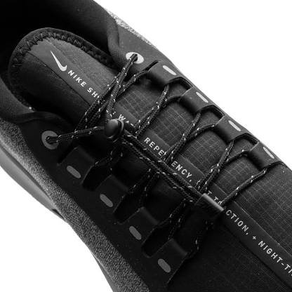 JasonCurzon's tweet image. Insanely good looking footwear 👀 from @Nike #Nikeshield #waterrepellency #wettraction #night-timereflectivity #marathon #wintertraining