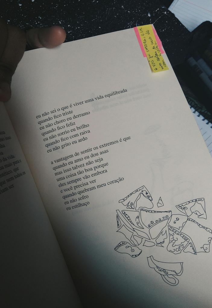 e 'cês precisam ver
quando quebram meu coração
eu não sofro
eu estilhaço.