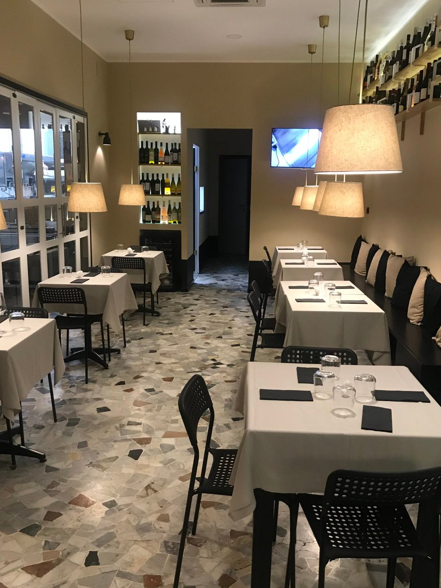 aromas36's tweet image. #6novembre and #FelizMartes! @aromas36 suggetst Etienne Roma, a unique gastronomic experience. You will immerse yourself in a world that many do not know: the haute cuisine