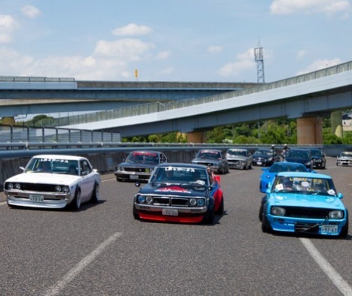 リバティーウォーク Twitterren やっぱlbはなんでもカッコイイけど 旧車は格別カッコイイ リバティーウォーク ケンメリ ハコスカ Z30 Rx3