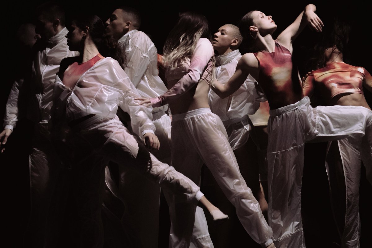 13 of the world’s most exciting dancers wear Cottweiler for Rambert2.

bit.ly/2qvlbh3