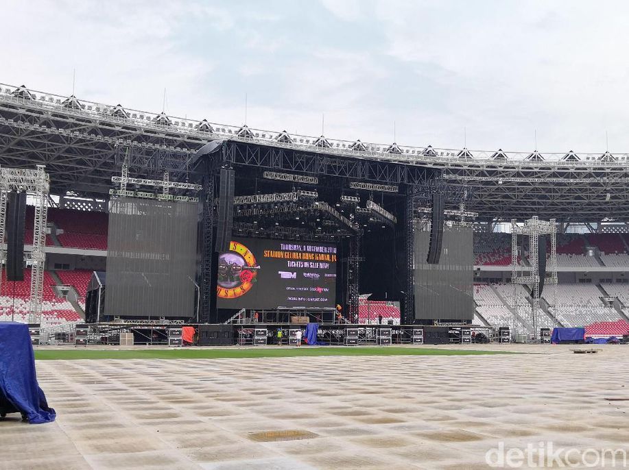 detikcom's tweet photo. Begini Penampakan Panggung Guns N Roses di GBK https://t.co/4xc0d9vkEs via @detikhot https://t.co/oCAaWY2EyI