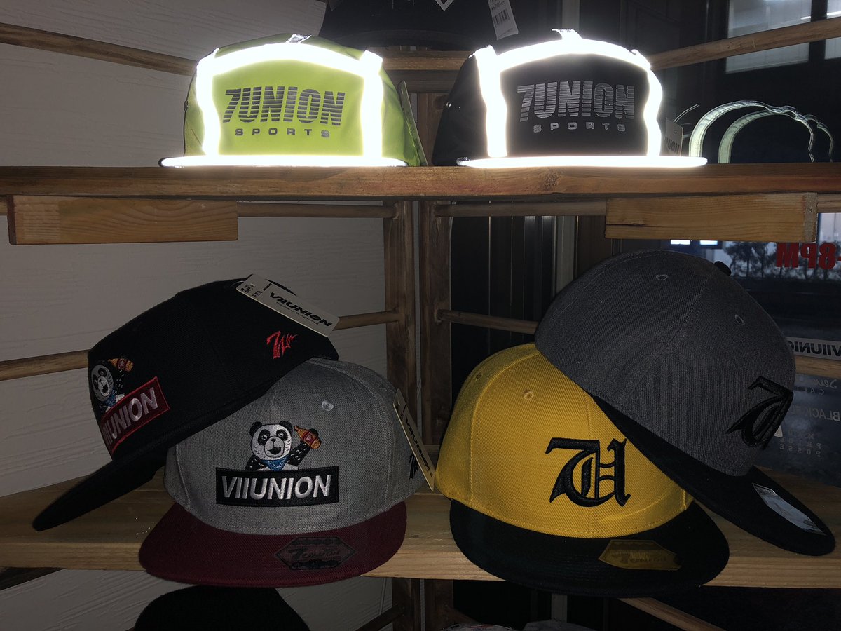 7unionTokyo's tweet photo. 7U🆕✨
新商品🧢続々入荷してます‼️🐝
7UNION TOKYO
豊島区南池袋2-18-9
12:00-20:00
#7union #sevenunion #VIIUNION #セブンユニオン #SUSB #7USB
#Ikebukuro #Tokyo
#California #CALIF #LA #Compton #NYC #Brooklyn #PARIS
#skateboarding #surf #snowboard #BMX https://t.co/Eb6iBqesnH