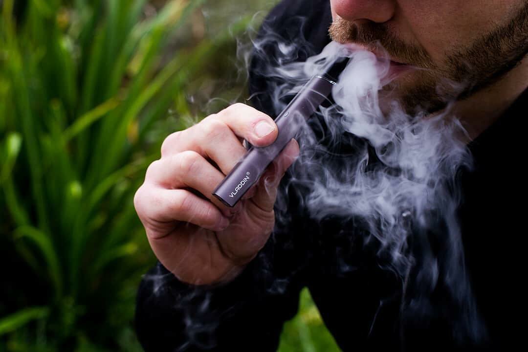 vapesourcing's tweet image. If you are a fan of pod systems, then you shouldn't miss this @vladdinvapor Re Kit.
.
More details in: buff.ly/2PG7ZUY
.
#vapesourcing #vladdin #vladdinpodkit #podkit #vape #vaping #vapelife #vapekit