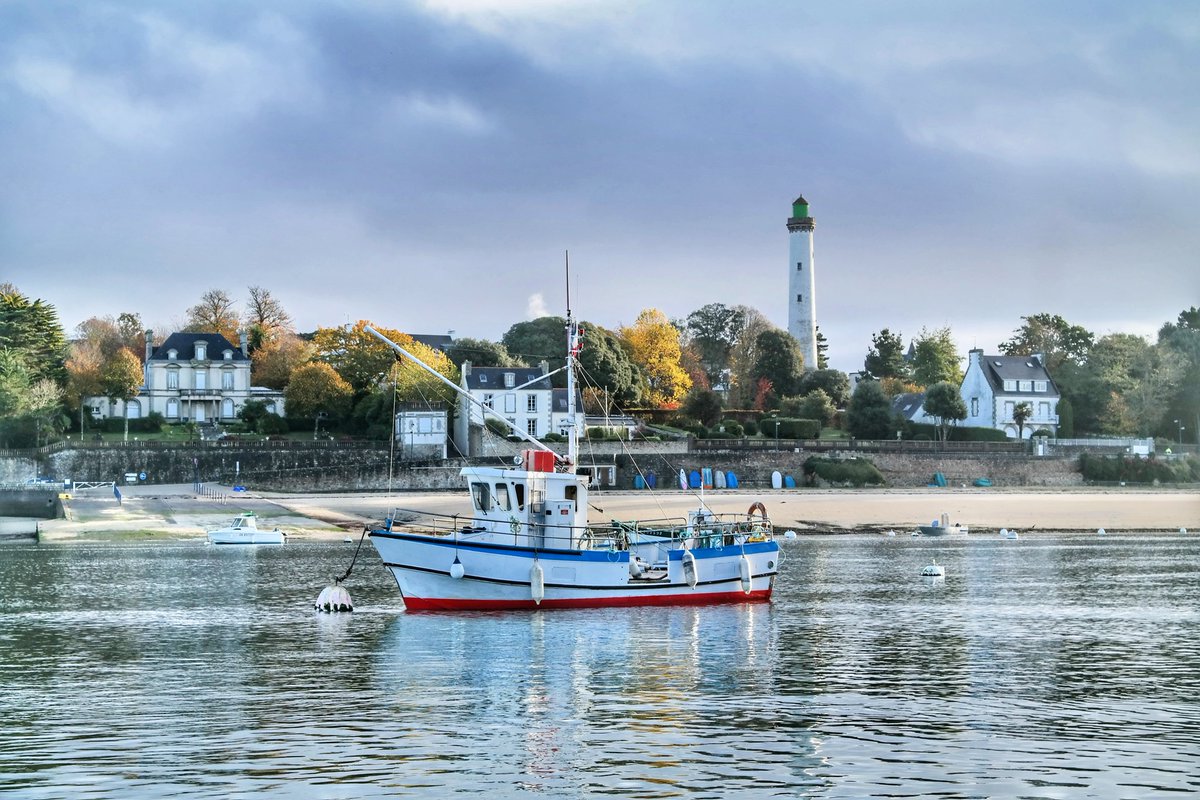 Qu' il est bon d'arpenter les sentiers côtiers...l'automne y apporte son grain de sel 🤗 #Finistère #magnifiquebretagne