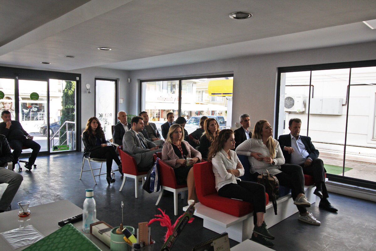 Yine toplandık ve tabi yine boş durmadık 🤗 bomba gibi haberlerimiz çok yakında... bizi izlemeye devam edin ! @remaxcan_official @ankaraetkinlikleri #remax #remax #büyümek #ekip #portföy #remaxankara #ankara #haber #sektör #sektörel #tanıtım #cayyolu #ümitköy #beytepe #yasamkent