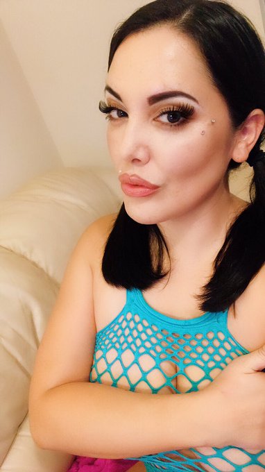 🦋 https://t.co/pUgAJrh0Ph<a href="/tag/aw"class="tags"><span>#aw</span></a><a href="/tag/eastcroydon"class="tags"><span>#eastcroydon</span></a>