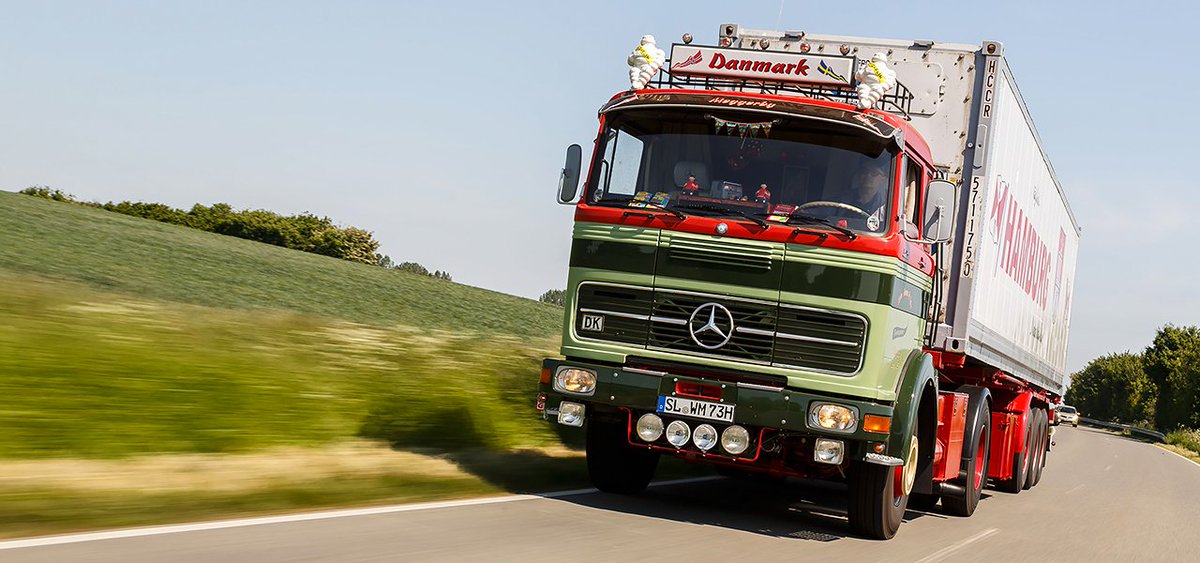 It may be vintage, but Uwe Harms' latest LPK 1626 is looking as good as new! See for yourself how this one time fire truck has been lovingly altered and restored, ready for a new life on the road #RoadStars #classictruck bit.ly/RS-LPK-1626