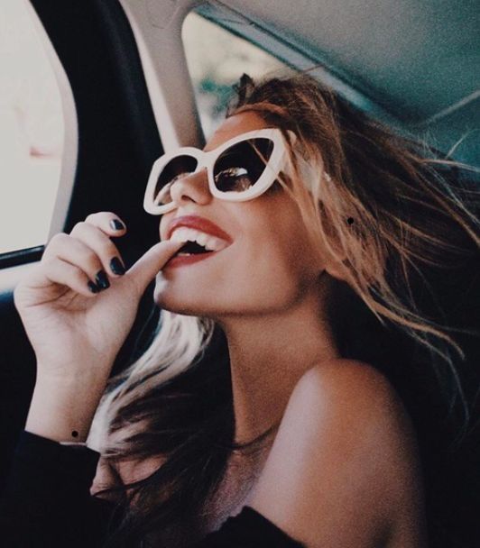 A smile that lights up the world!
#CharmGirls #smile #beautifulsmile #happy #TuesdayThoughts